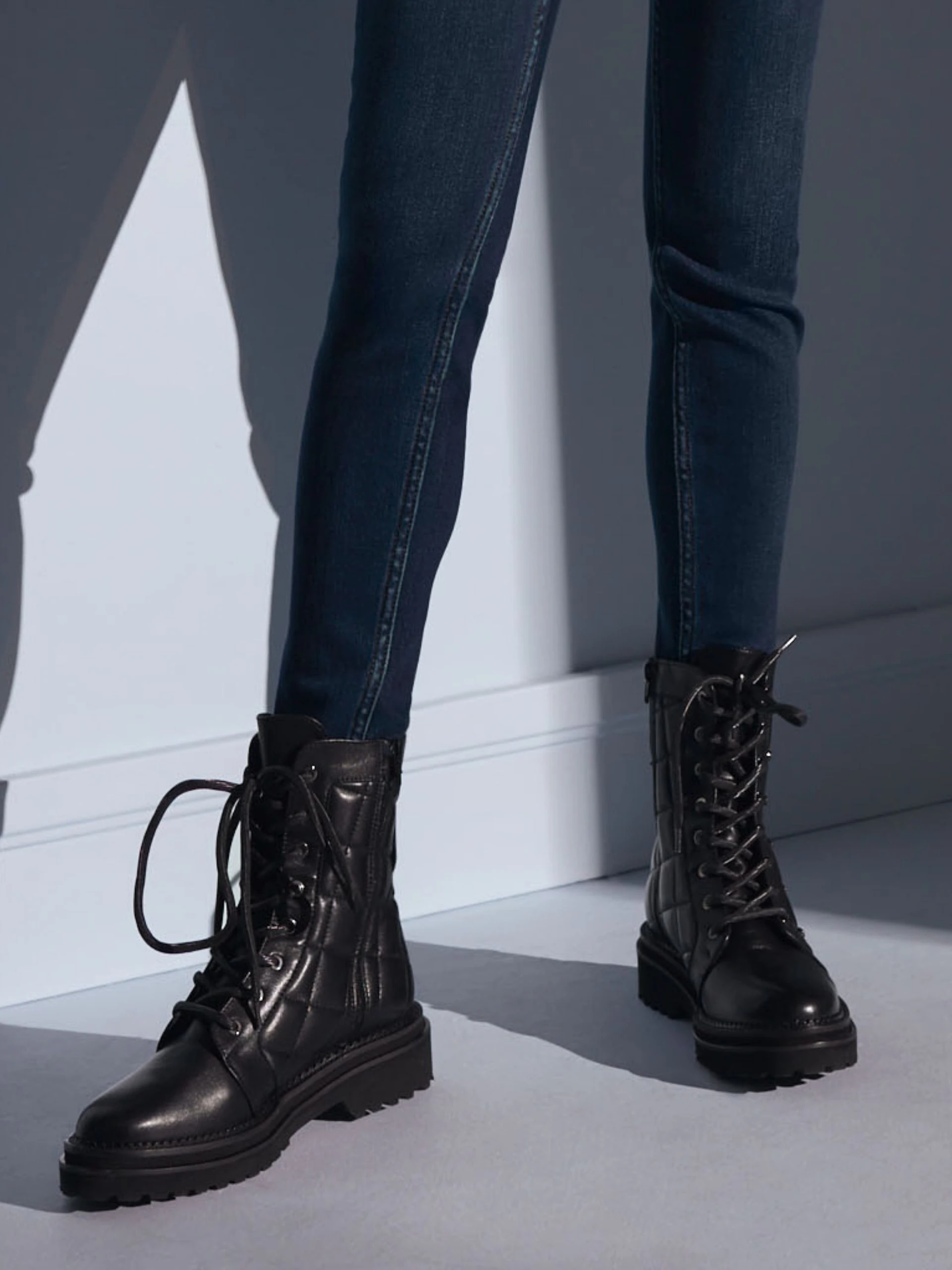 LEATHER QUILTED TRAPPER BOOTS