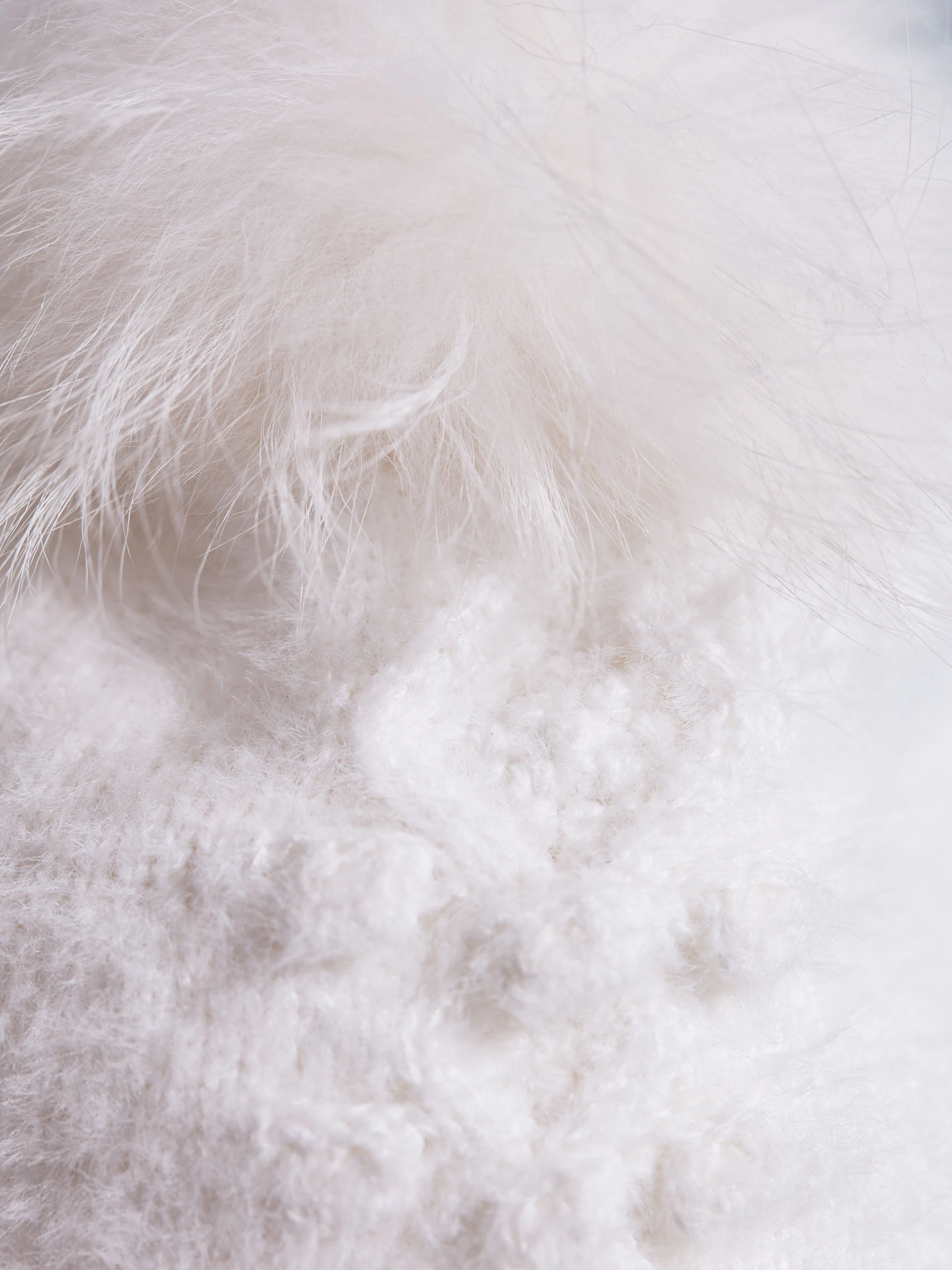 WHITE BEANIE WITH POMPON