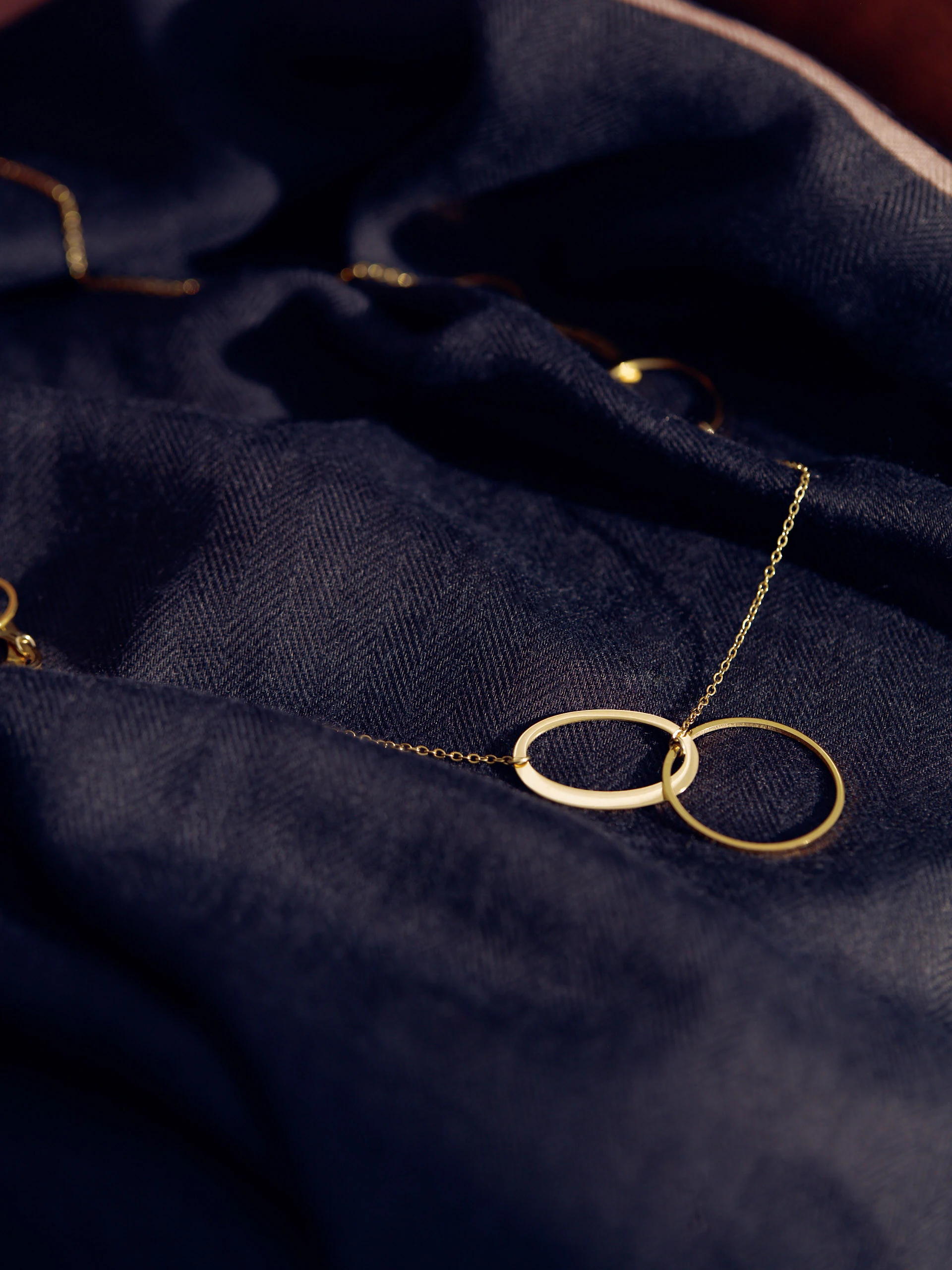 LONG NECKLACE
