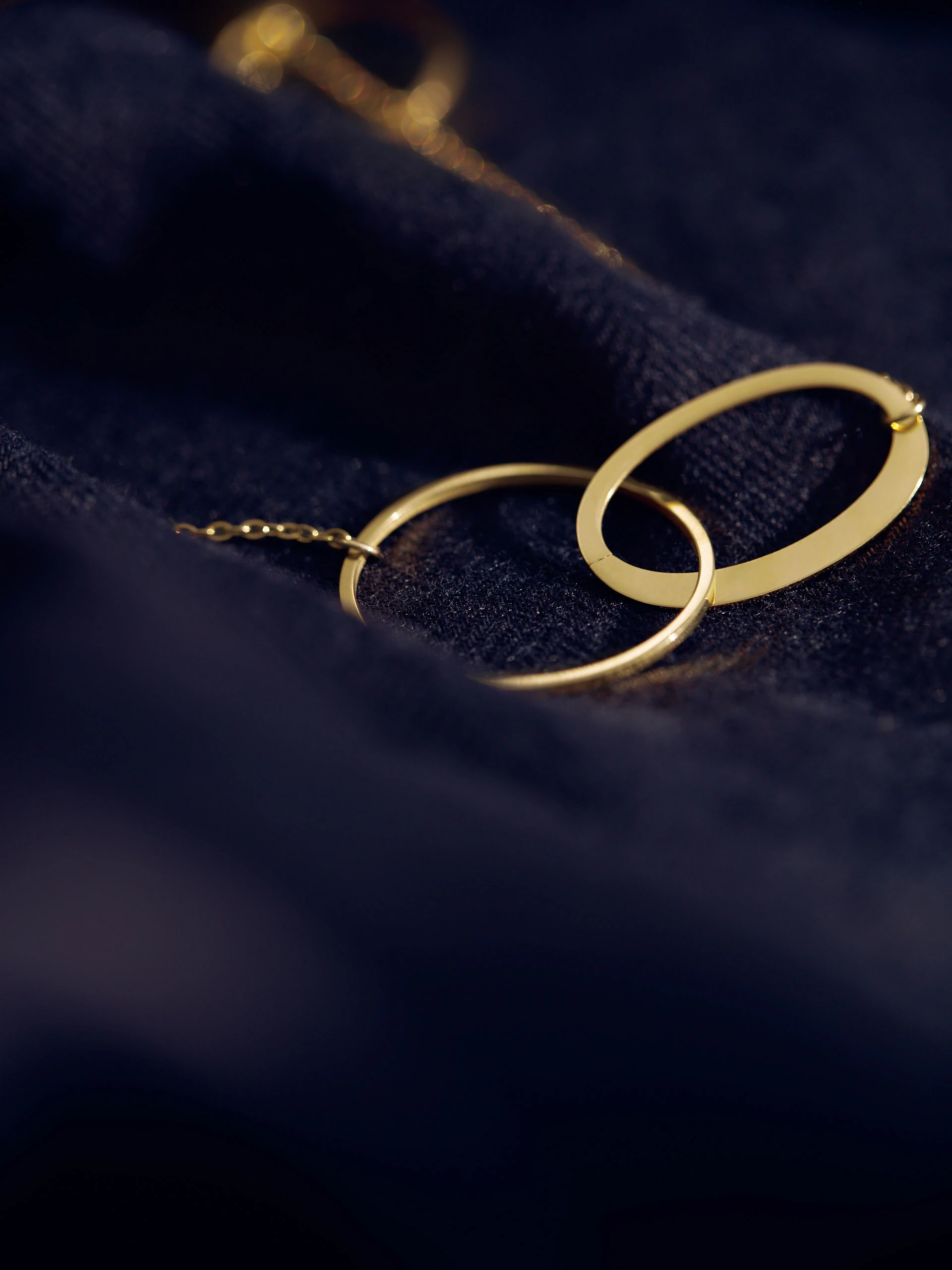 LONG NECKLACE