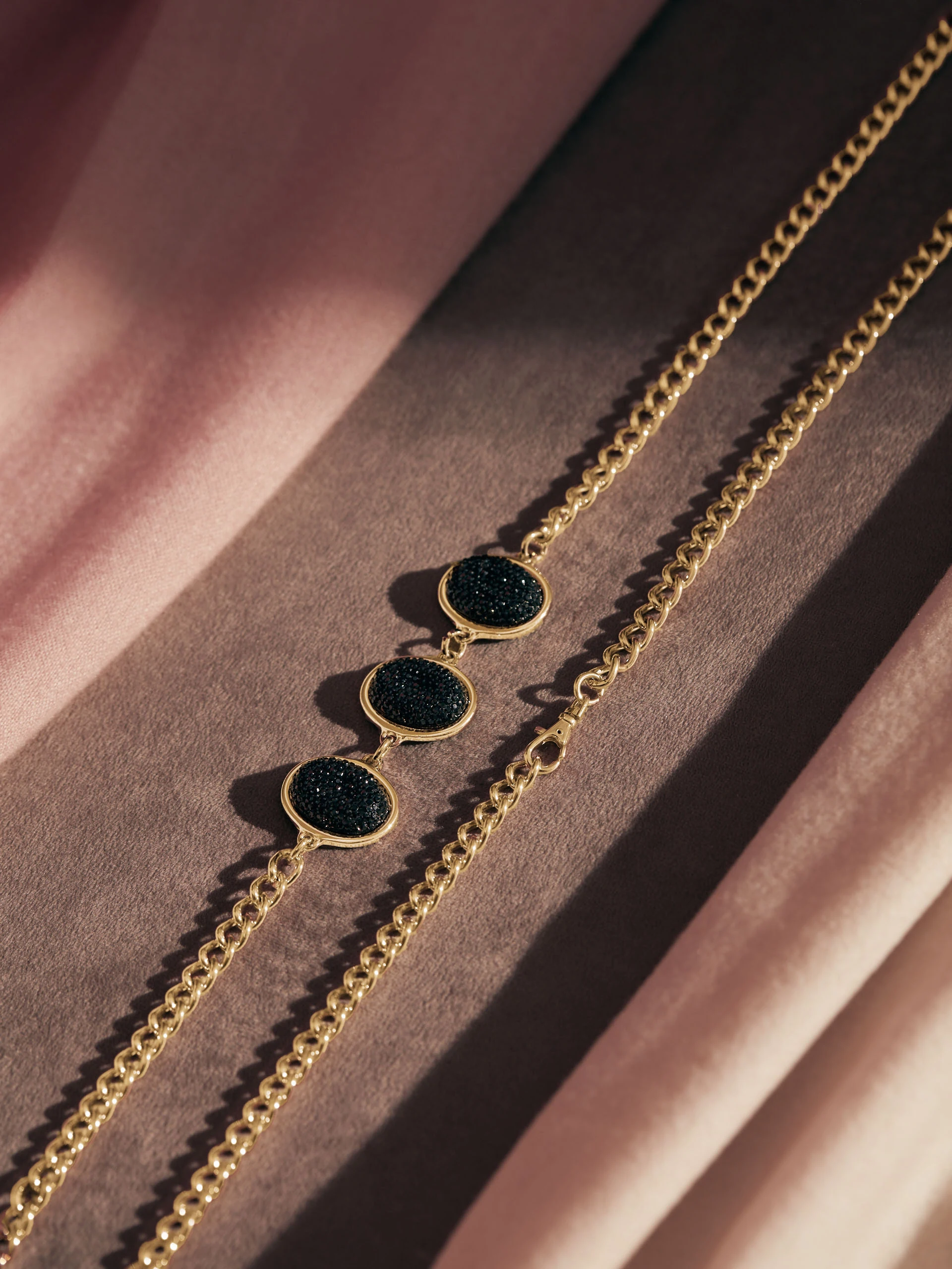 CHAIN BELT WITH STONES