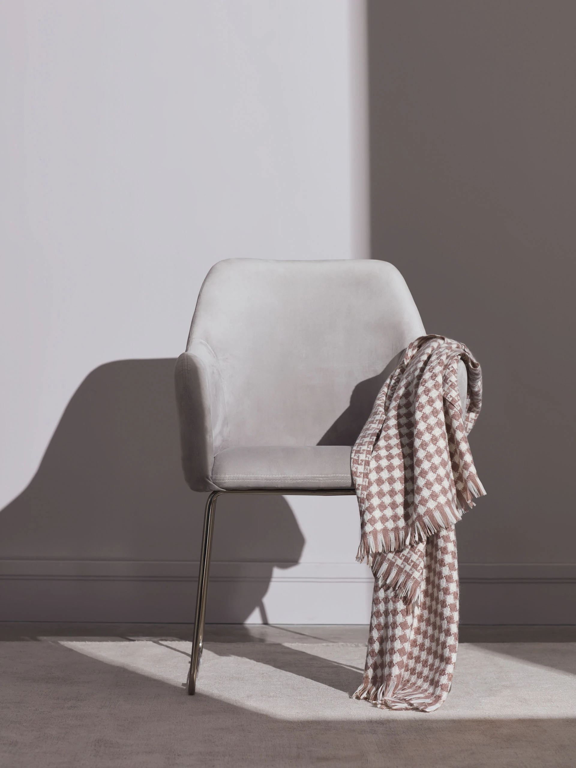 BROWN CHECKERED SCARF