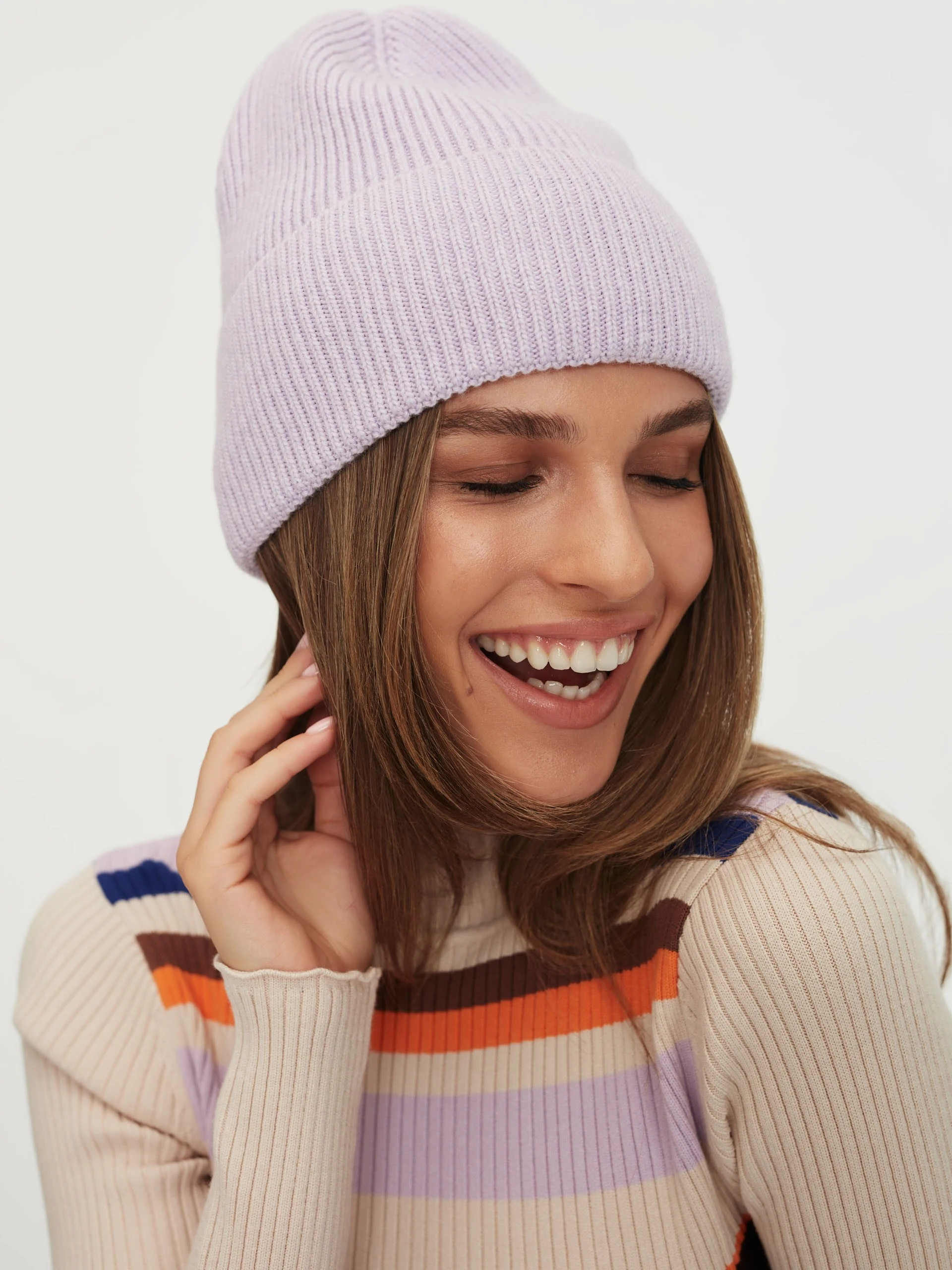 Lilac cashmere wool cap