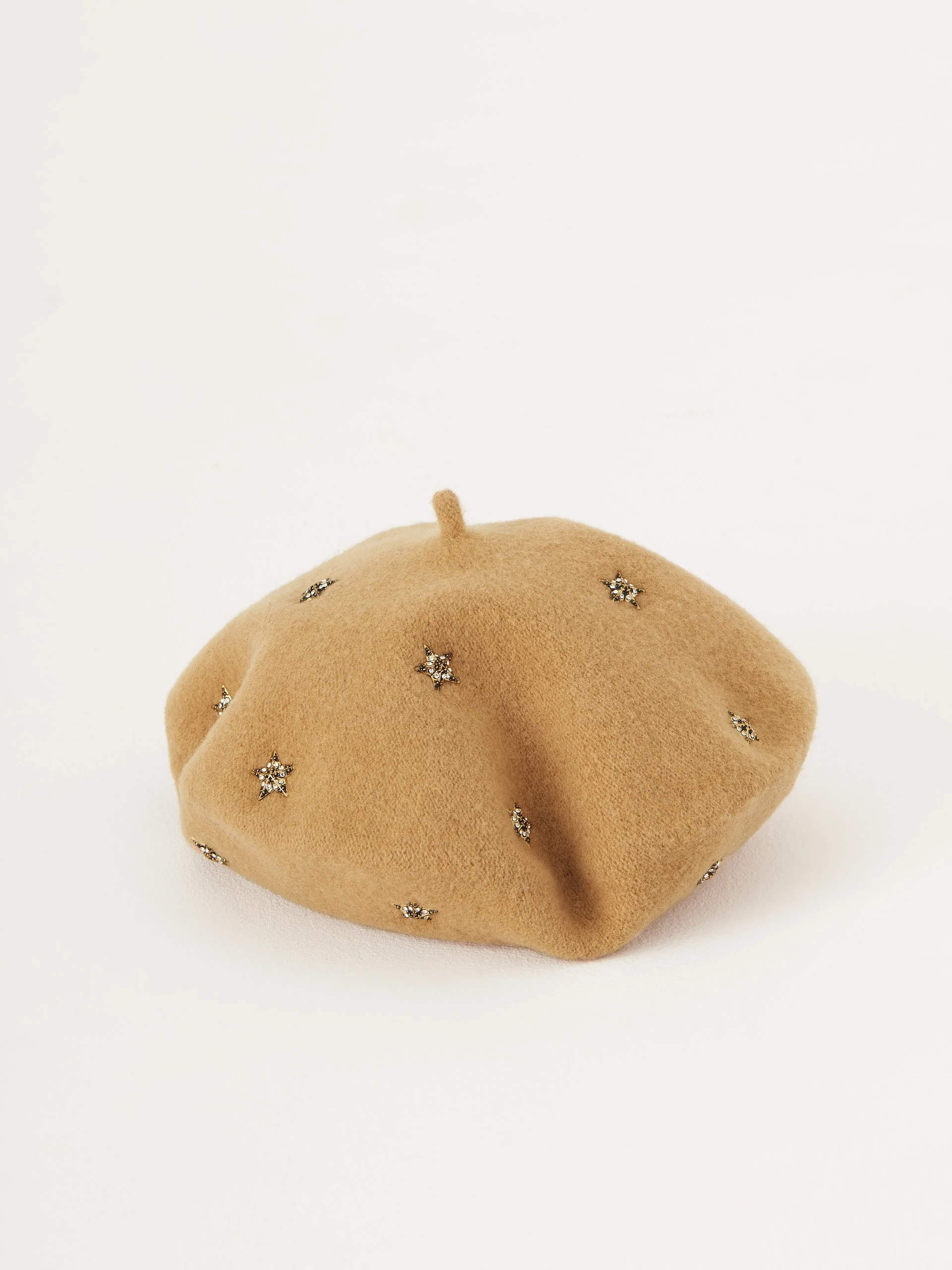 Caramel-colored beret