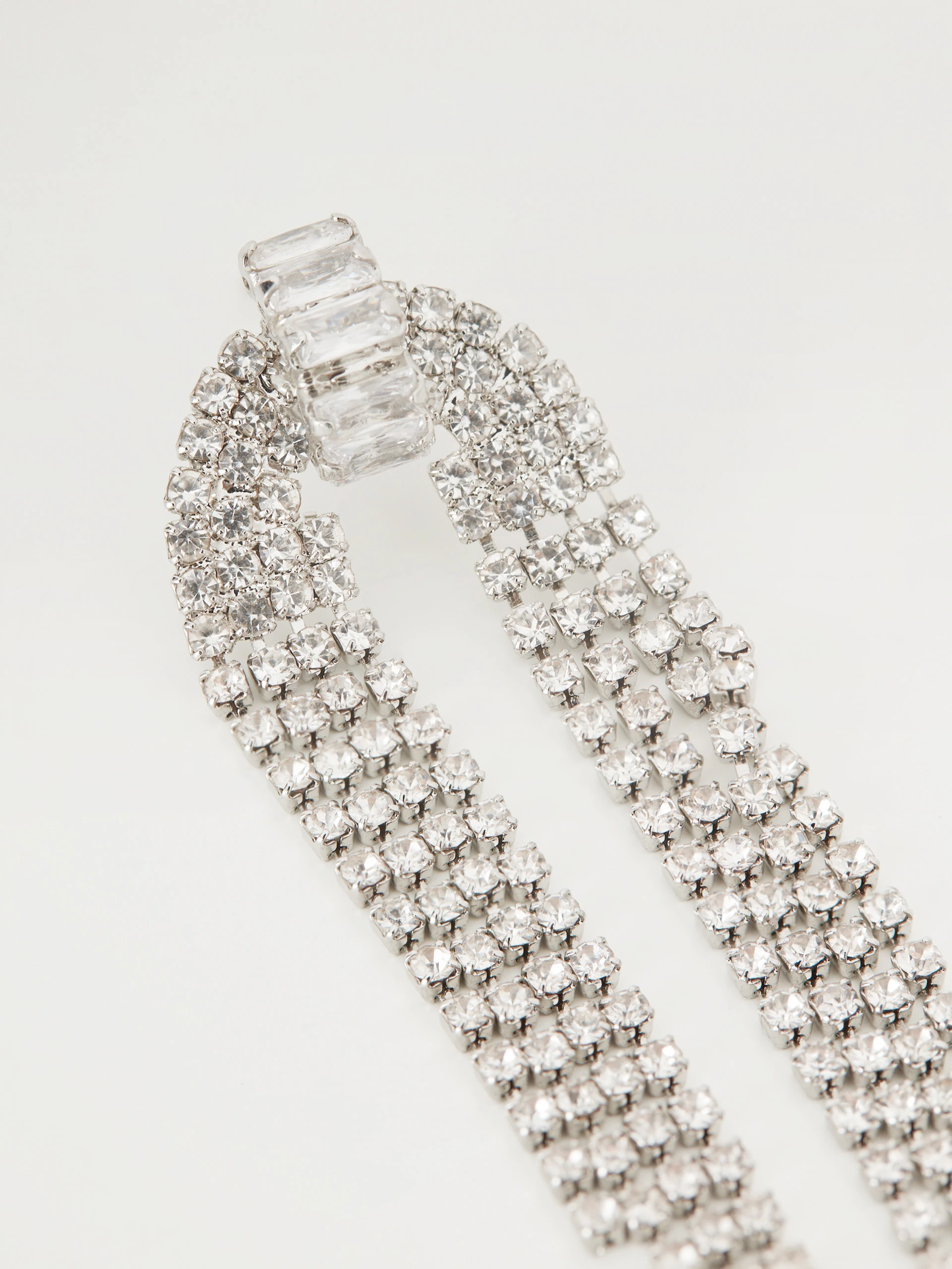 Earrings with crystals