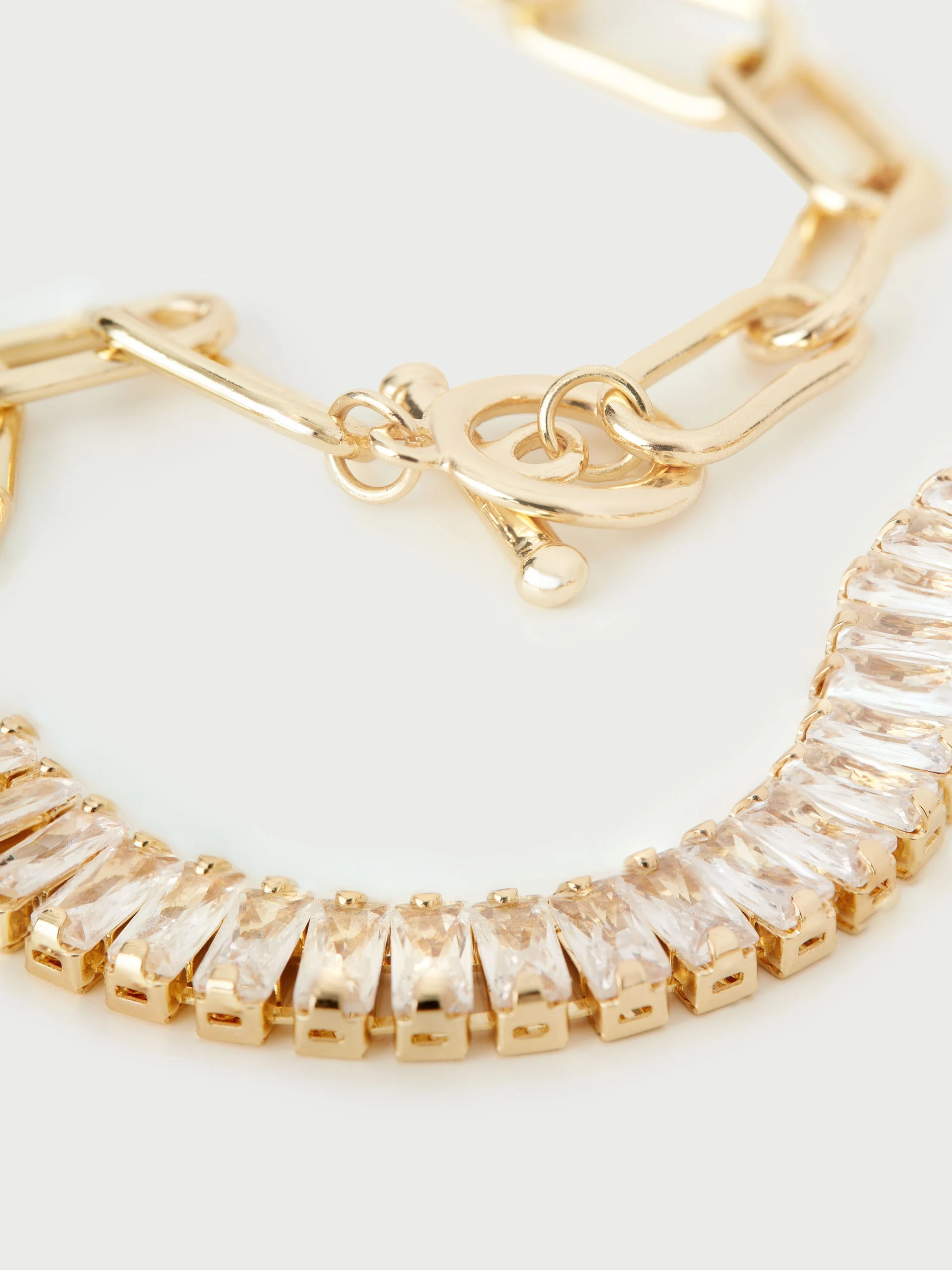 Chain necklace with crystals