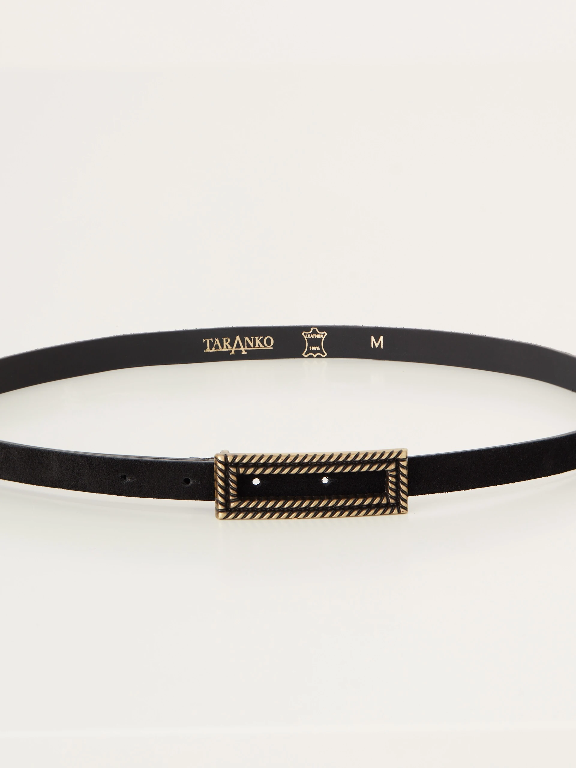 Thin belt with decorative buckle