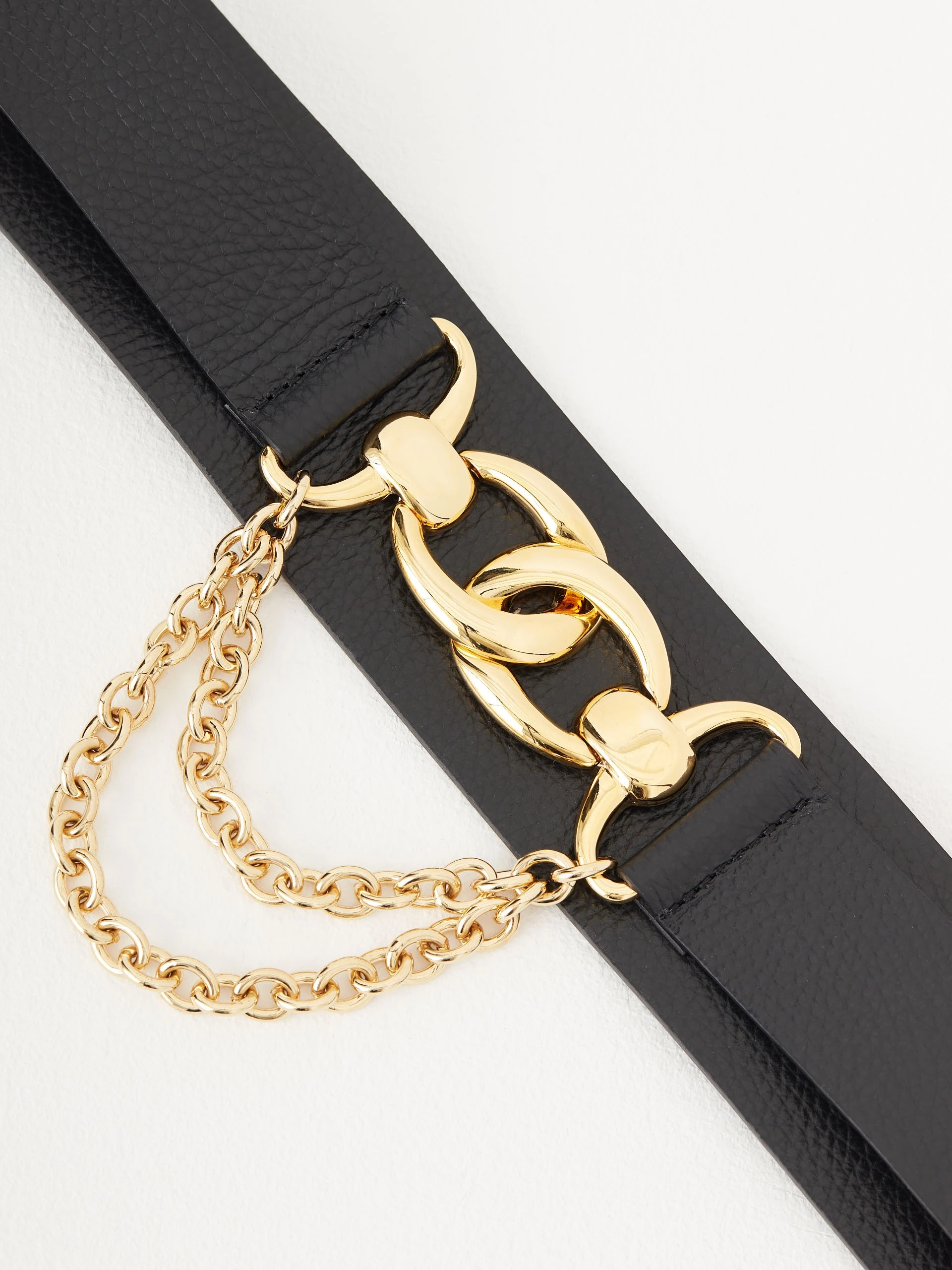 Wide belt with decorative buckle