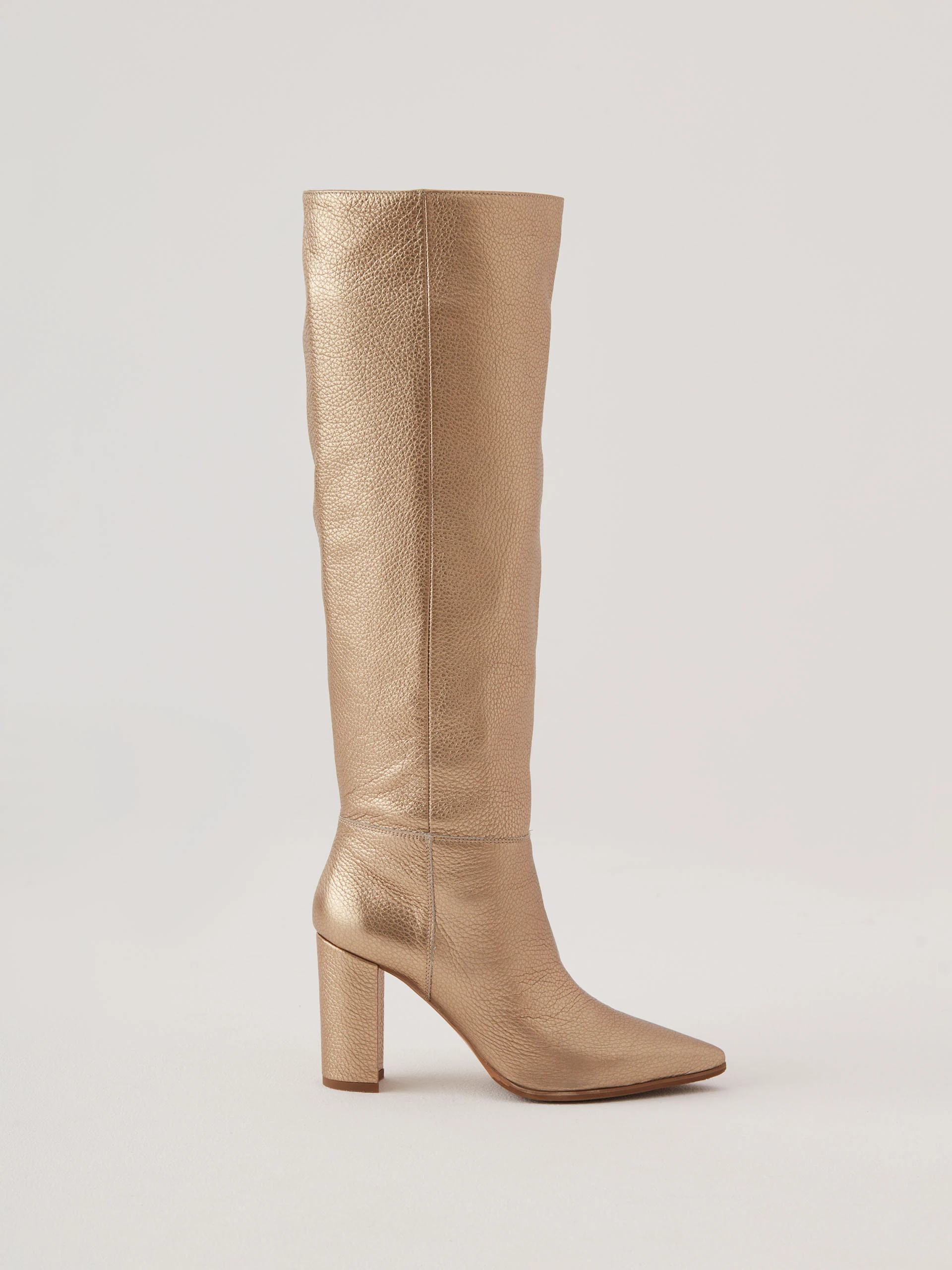 Natural leather heeled boots