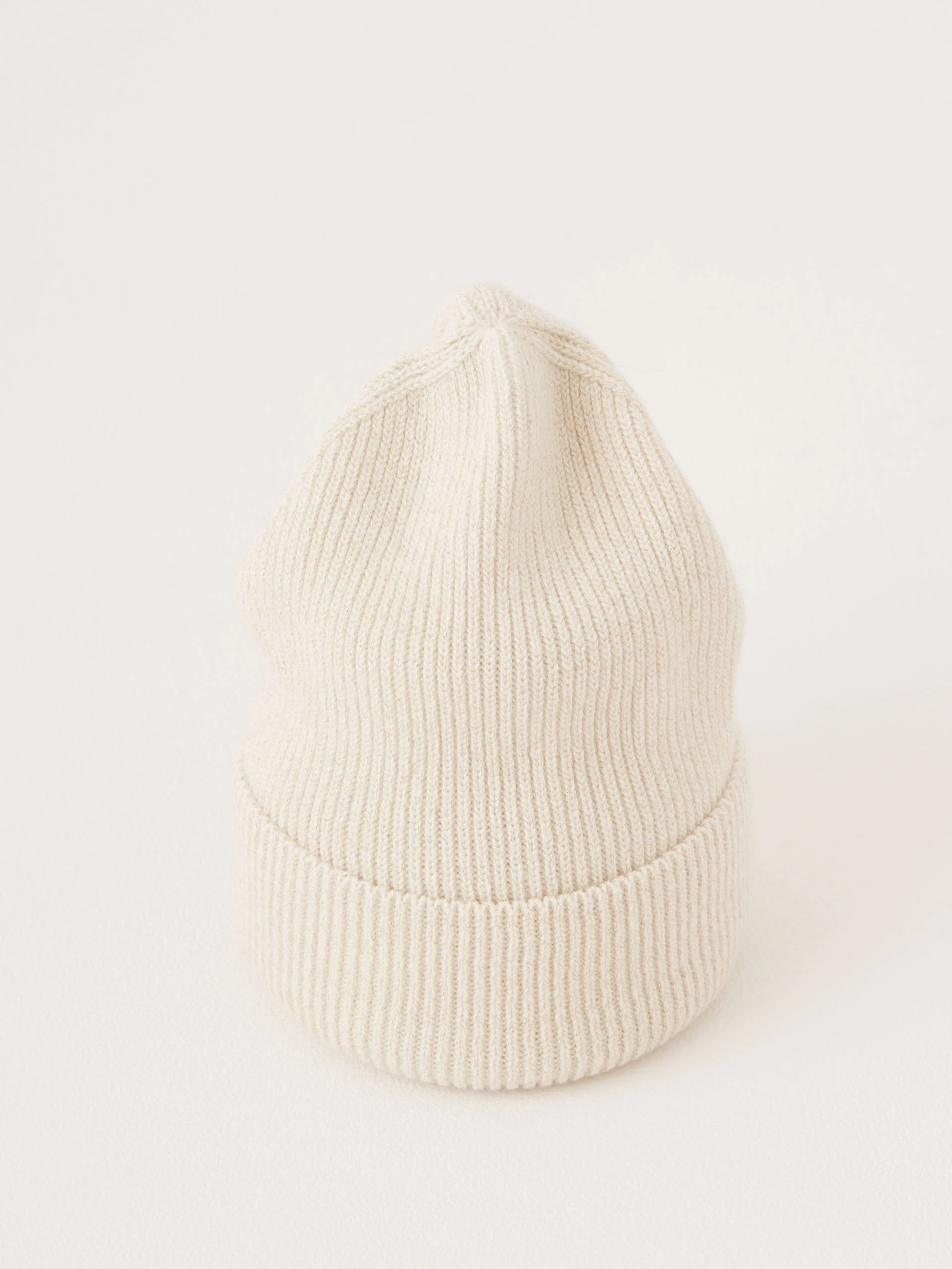 Cream cap with wool, cashmere and shiny threads