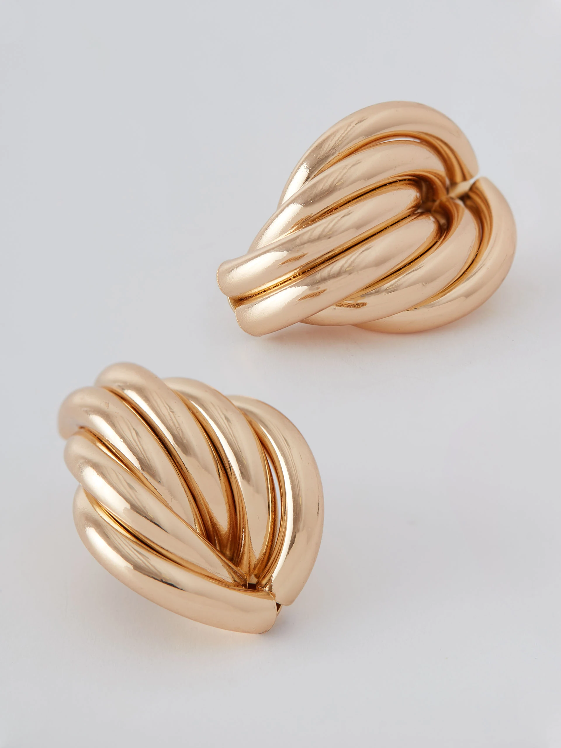 Gold fluted metal earrings