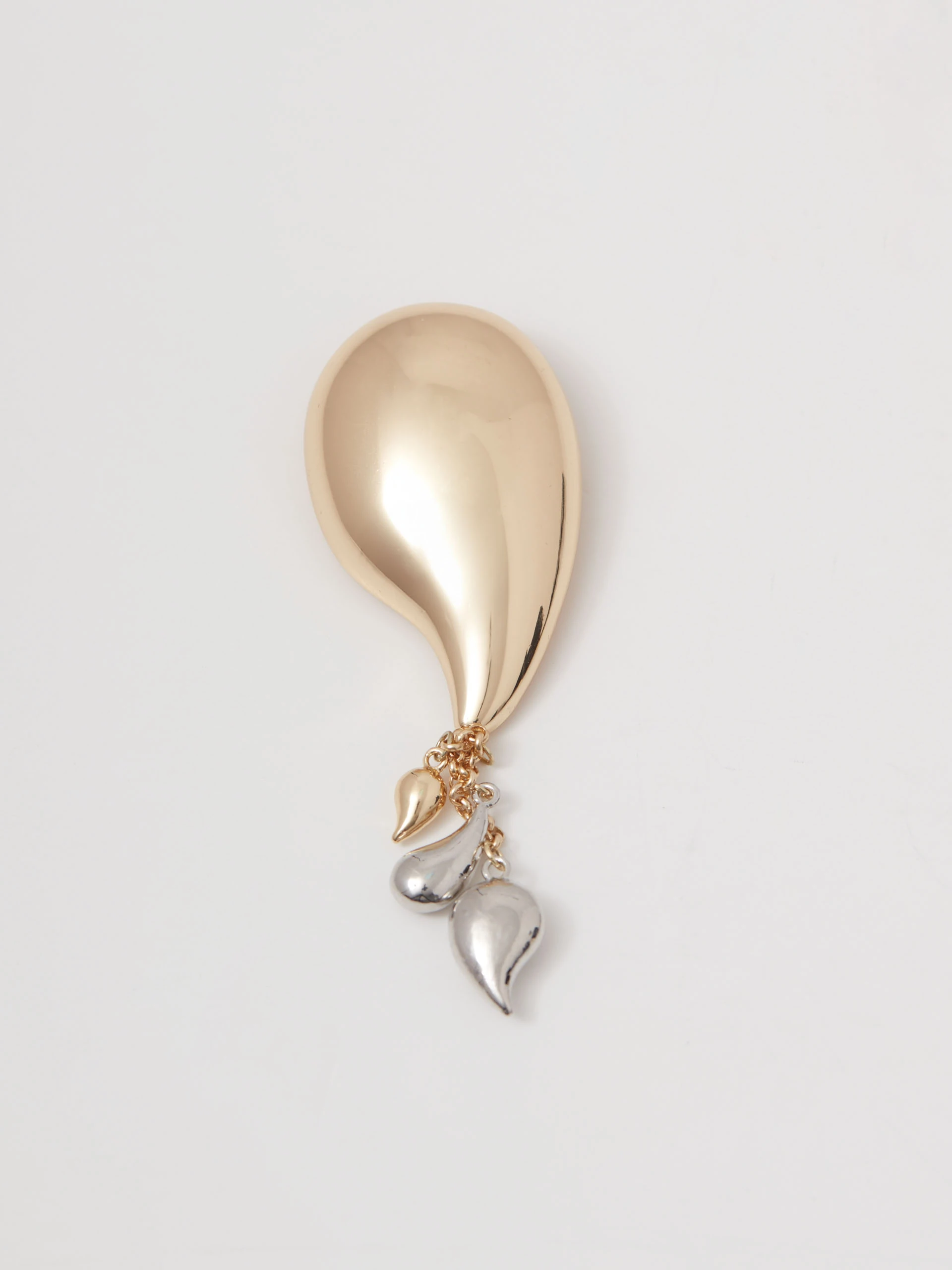 Teardrop-shaped brooch with decorative pendants