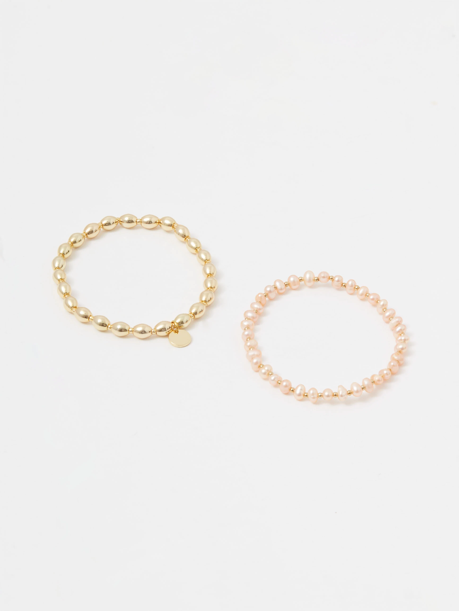Set of pearl bracelets