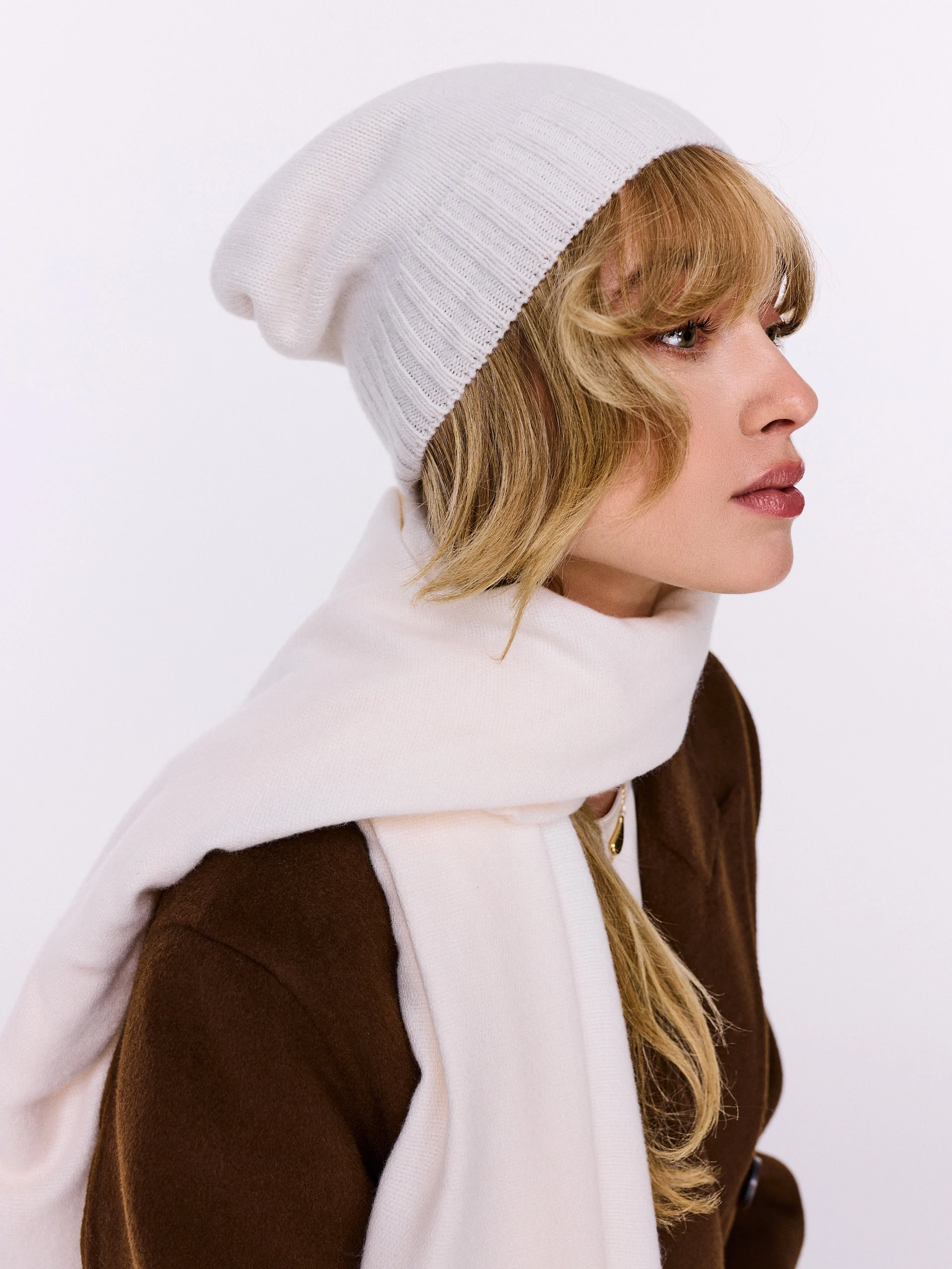 Cream wool hat with cashmere blend