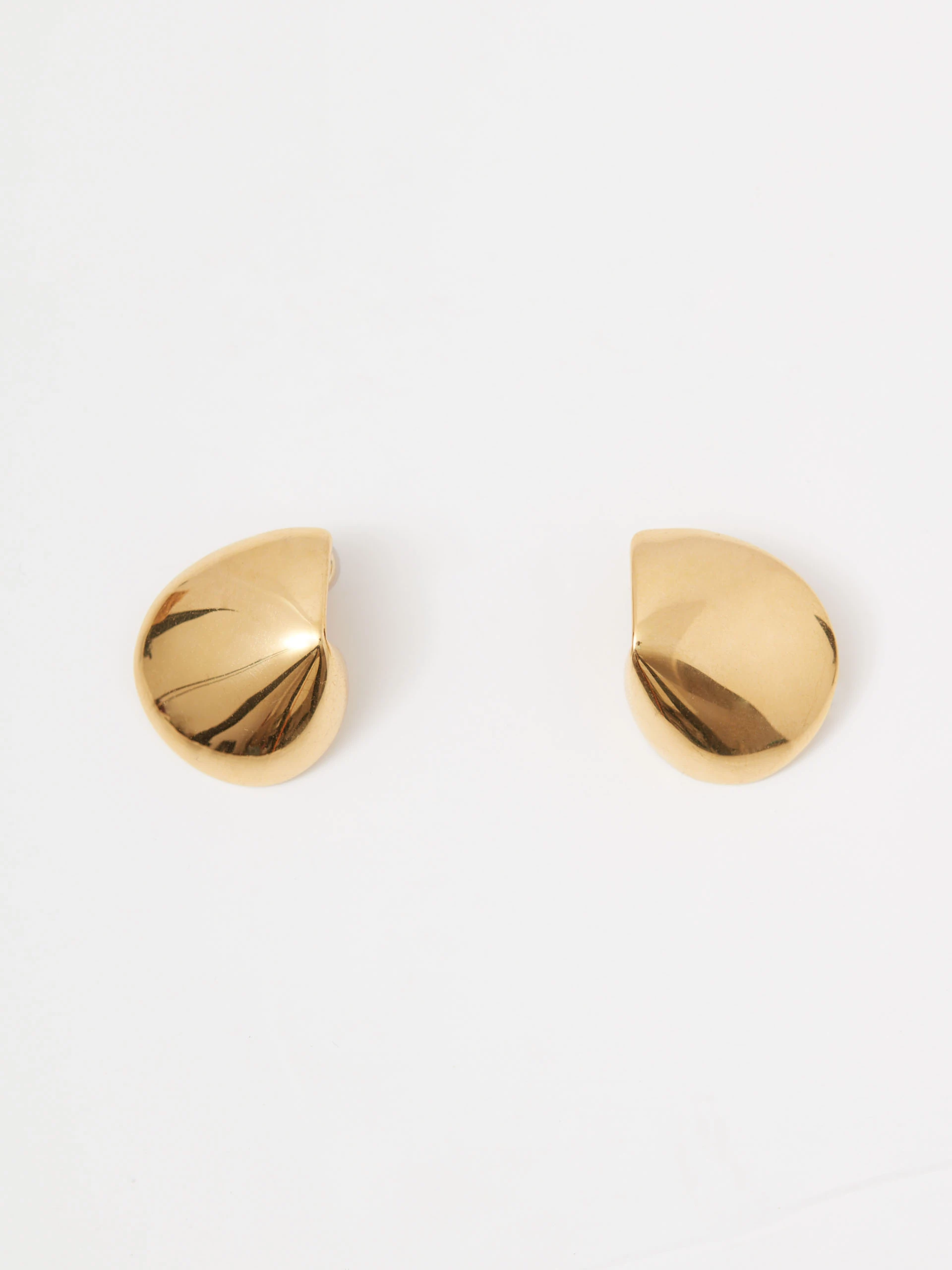 Gold-plated drop-shaped earrings