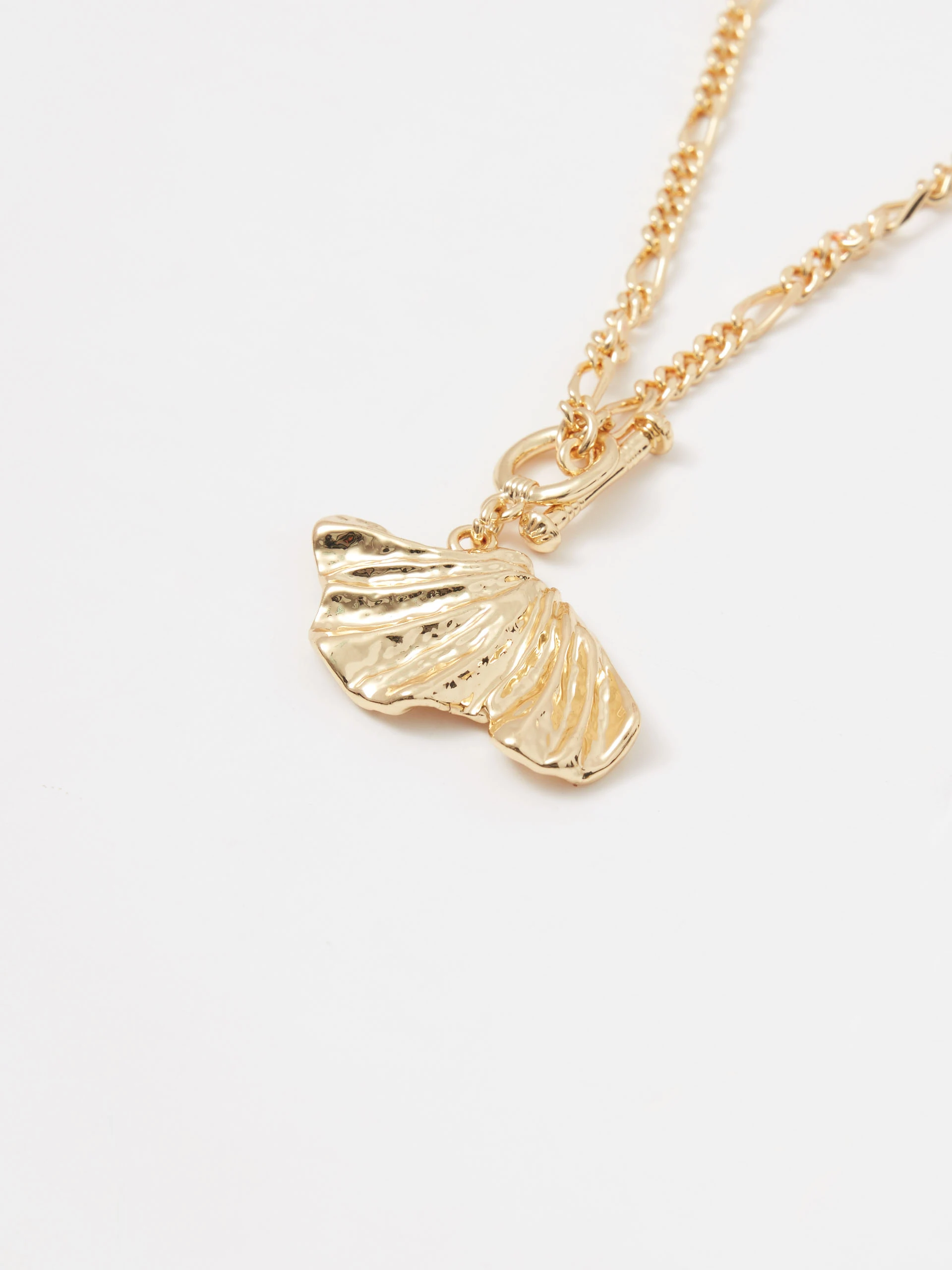 Gold-plated necklace with pendant on a thick chain