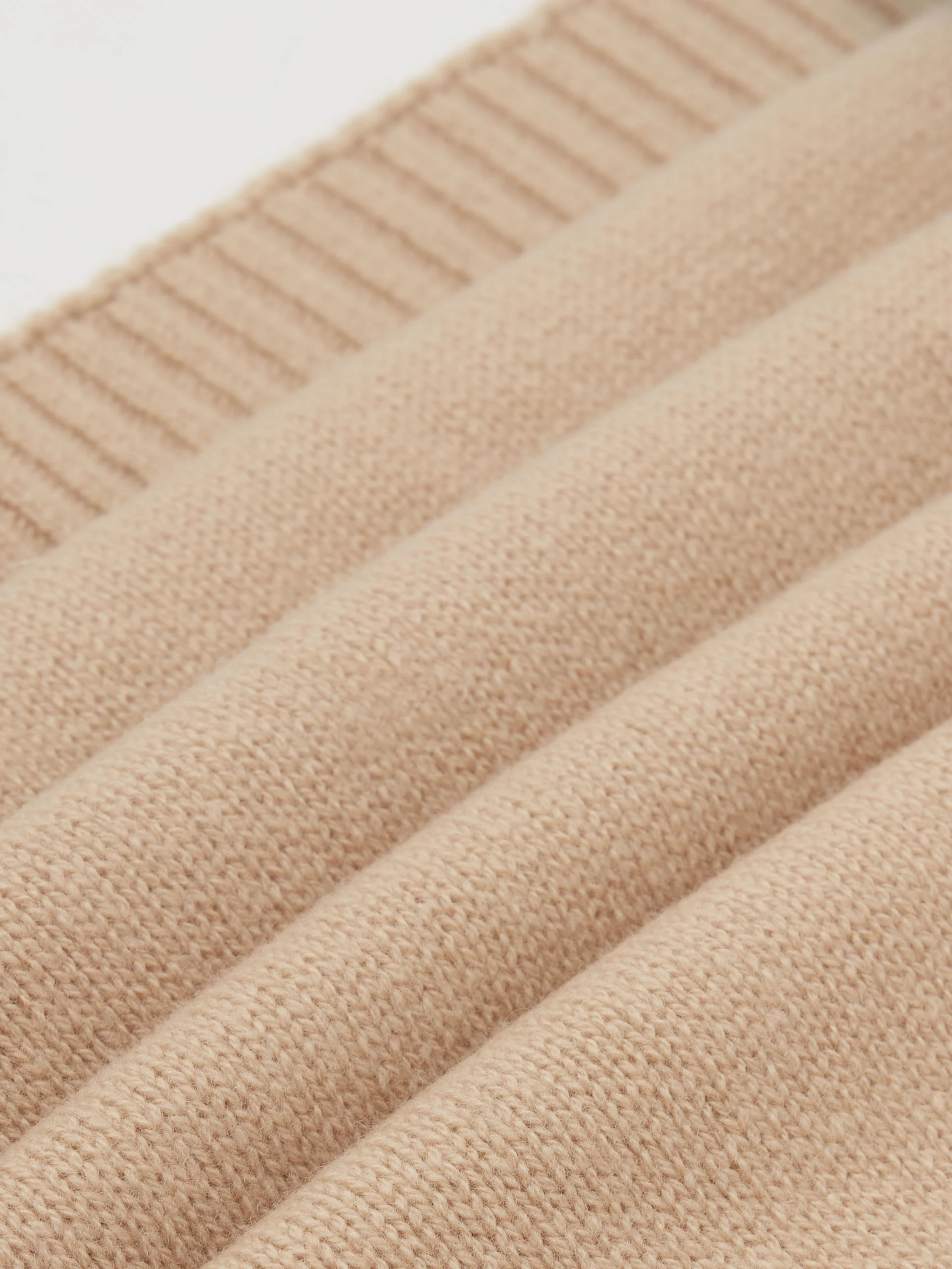 Large caramel wool scarf