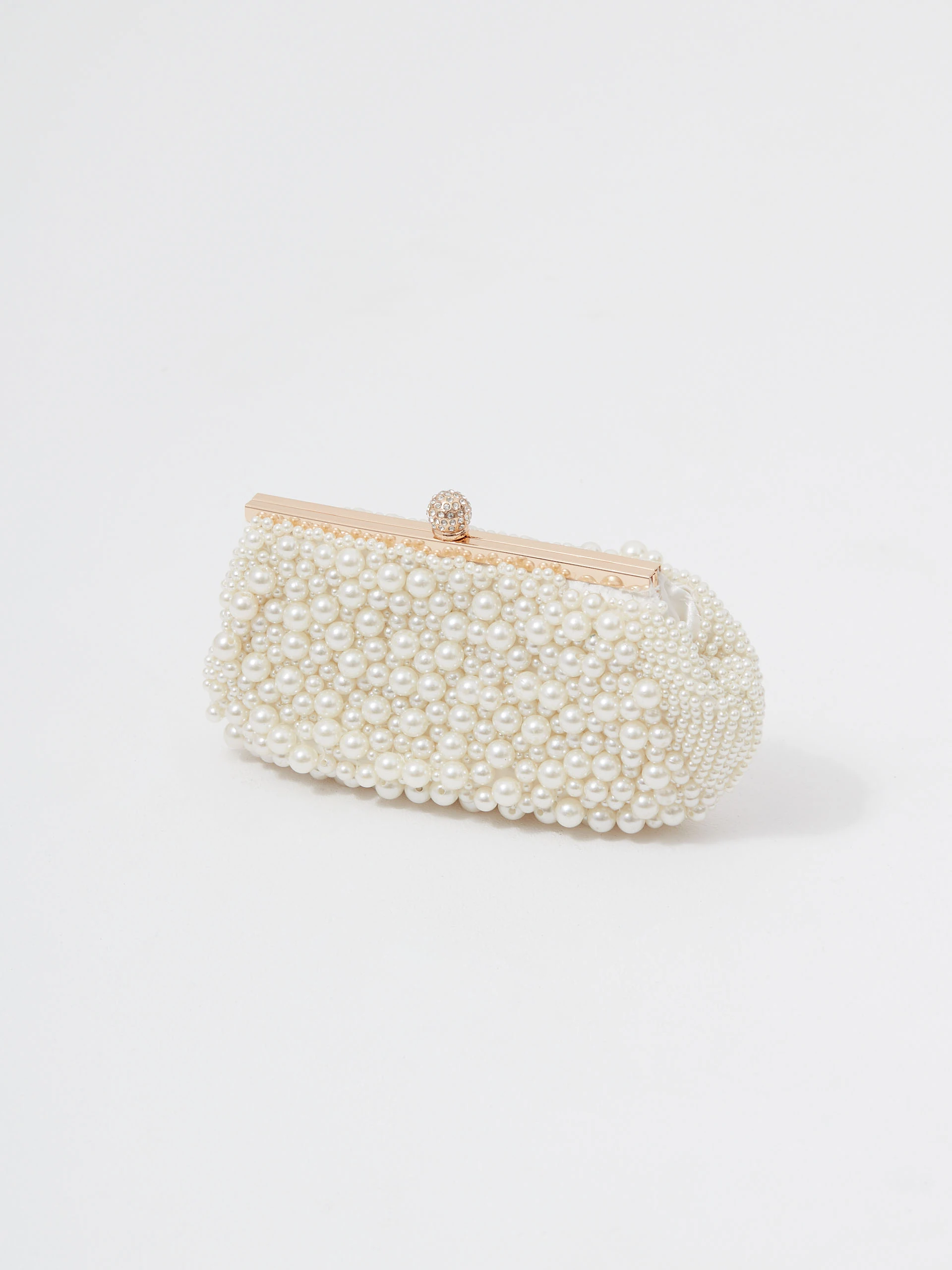 Small handbag embroidered with pearls