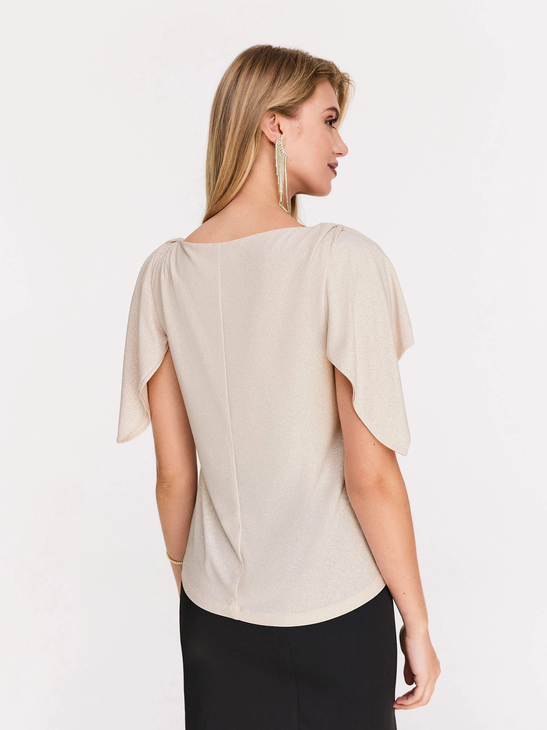 Elegant blouse in powder color