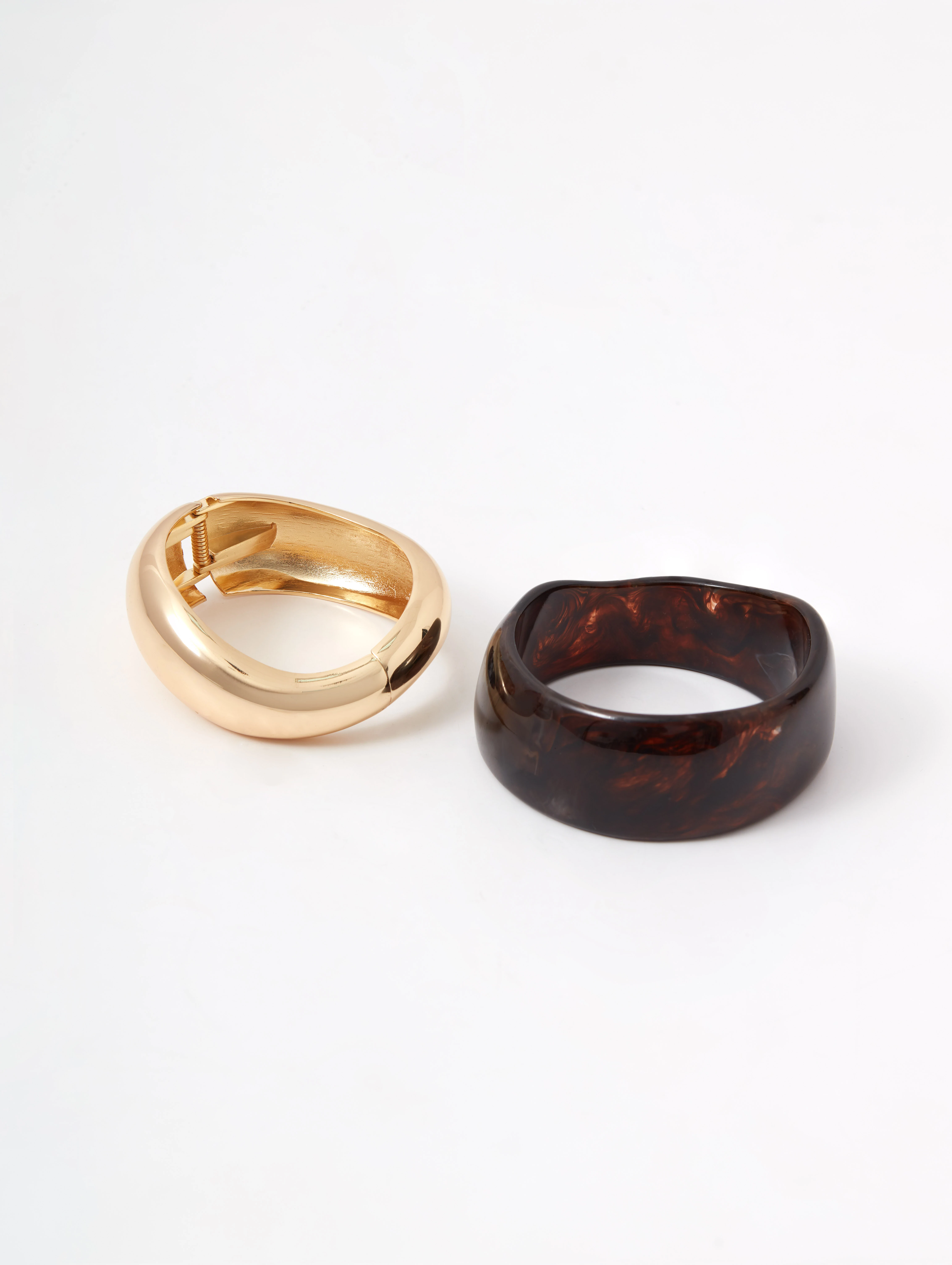 Set of bracelets