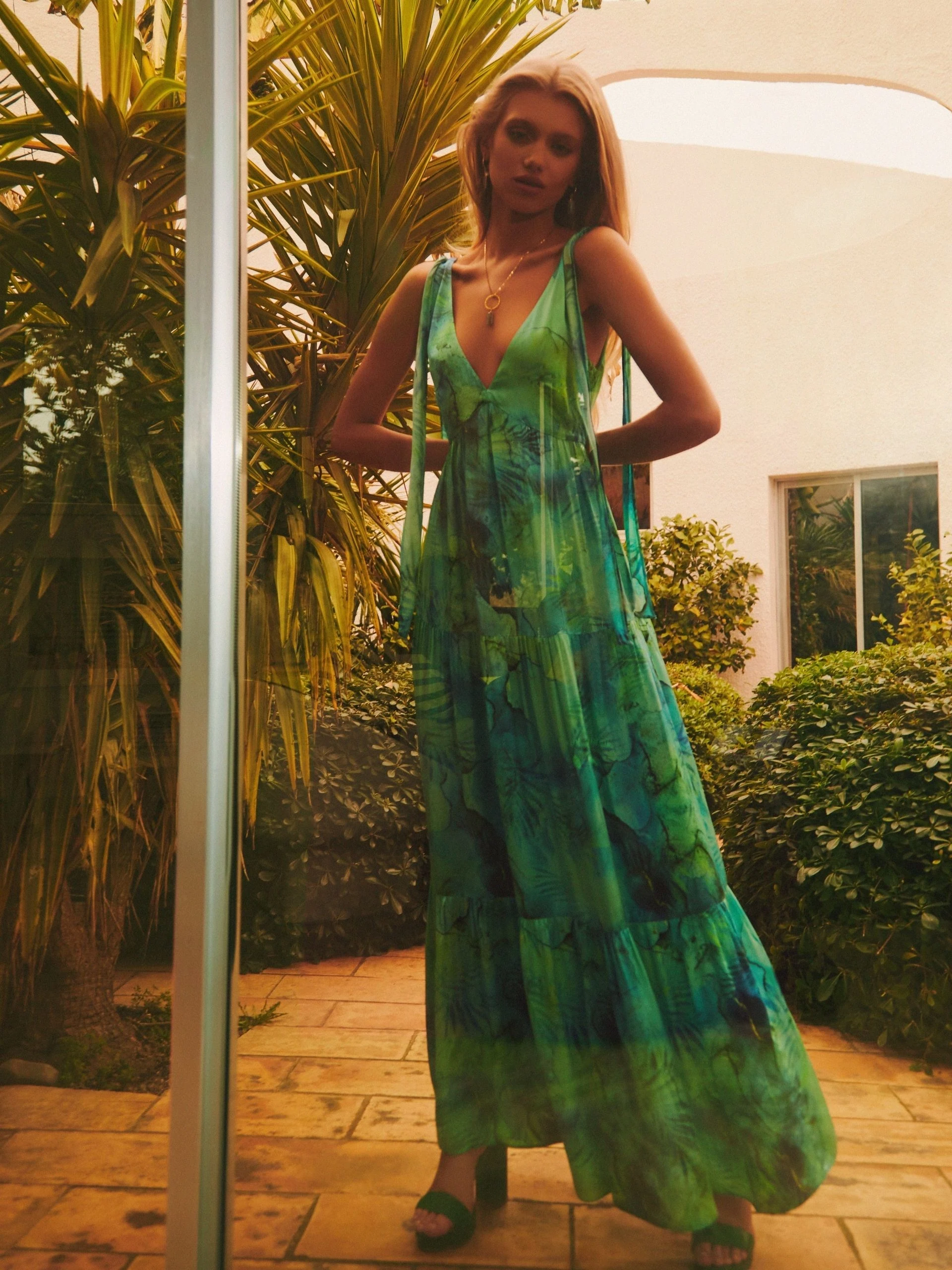 LONG DRESS WITH SHOULDER TIES