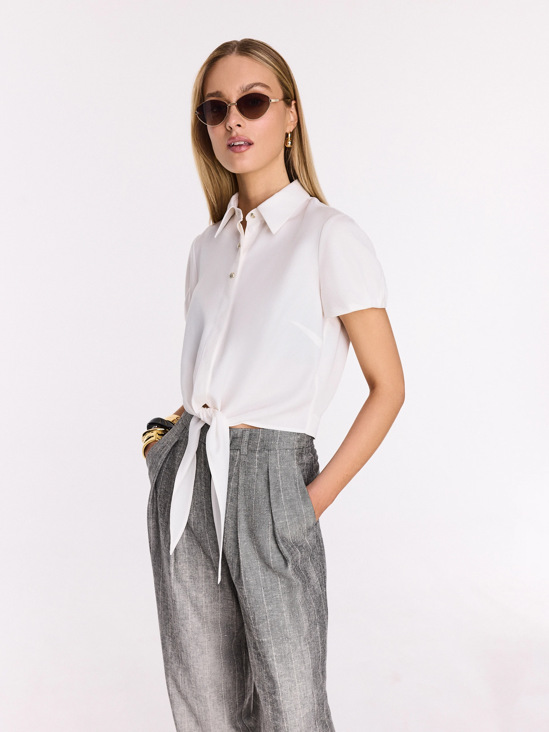 Elegancka biała bluzka