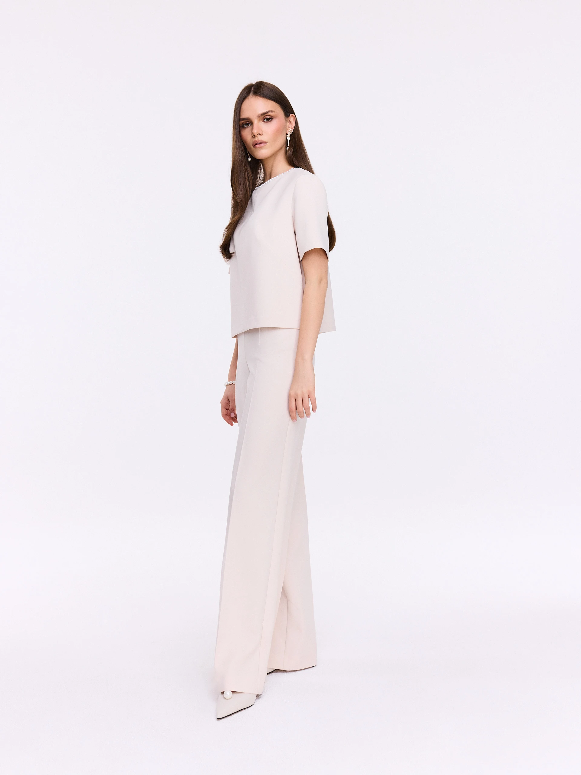 Beige boxy blouse with pearl collar