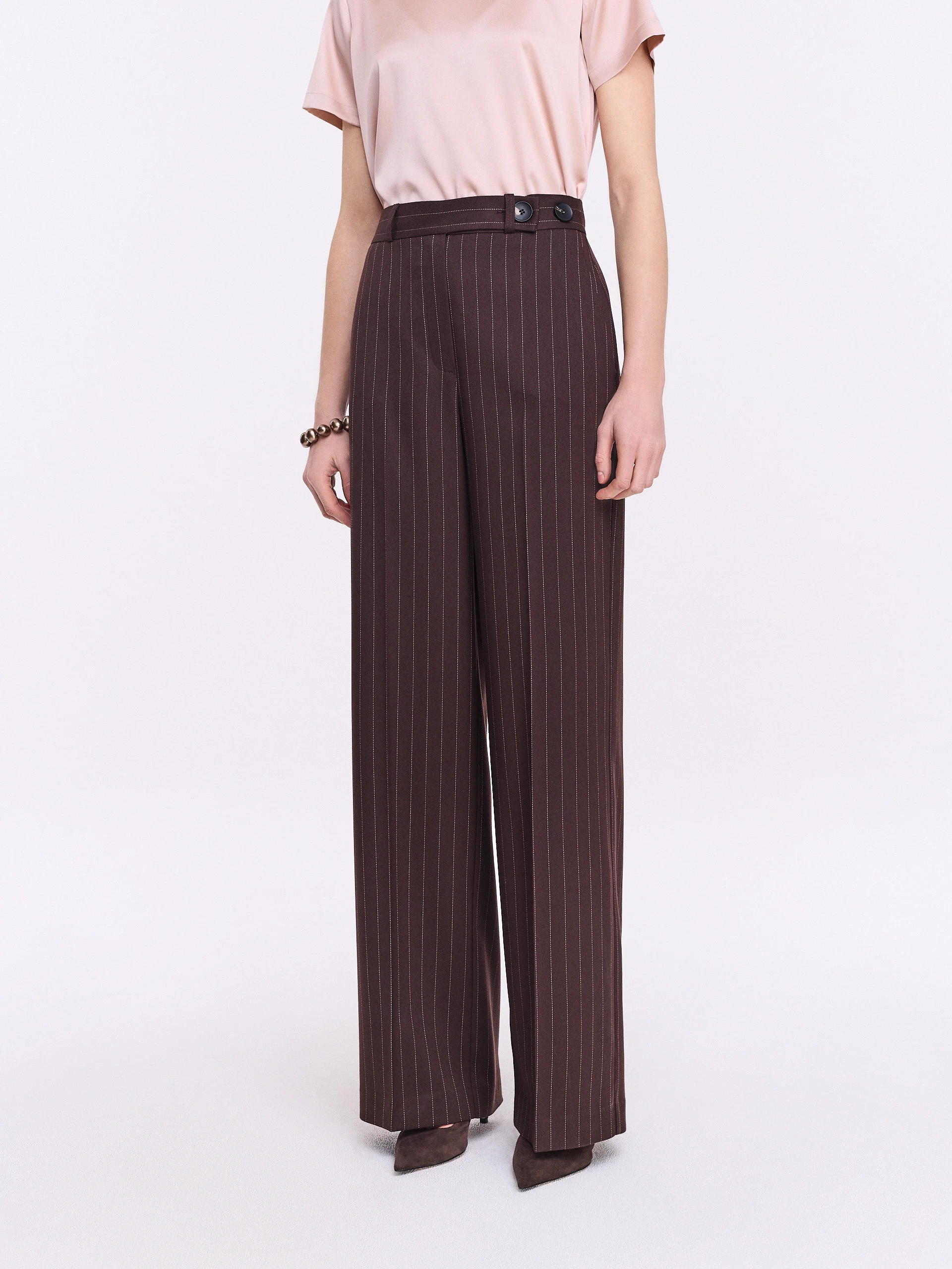 Chocolate pants with delicate stripes