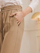 CARAMEL PANTS WITH FLARED LEGS