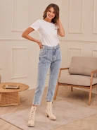 WHITE T-SHIRT WITH APPLIQUE