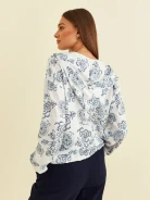WHITE BLOUSE WITH BLUE PATTERN