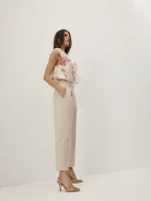 Beige high-waisted trousers with linen