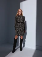 BLACK DRESS WITH FINE PATTERN