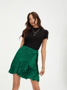 Green skirt with waist tie and frill