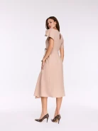 Elegancka beżowa sukienka z wiskozy