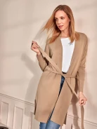 CLASSIC SWEATER WITH A LONGER CUT