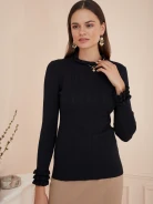 CZARNY SWETER W PRĄŻKI