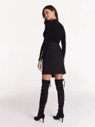 Fitted black skirt