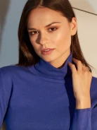 FITTED TURTLENECK
