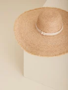 STRAW HAT WITH WHITE SASH