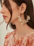 CIRCLE EARRINGS WITH FLOWERS