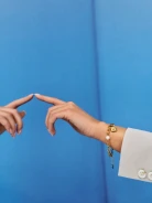 Bransoletka z perłą i zawieszką z motylem