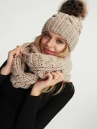 Wool cap with pompom