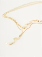 Necklace with decorative pearl