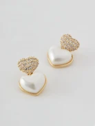 Earrings with a heart motif