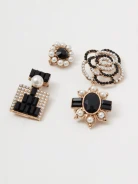 Set of brooches with pearl beads