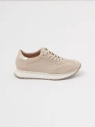 Beżowe skórzane sneakersy z miękkimi wkładkami