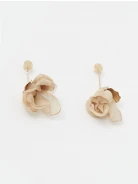 Chiffon earrings with beige flowers