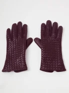 Burgundy gloves made of natural leather
