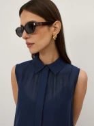 Brown oval-shaped sunglasses